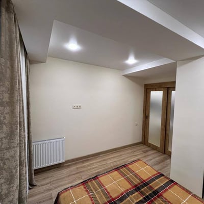 Apartamento luminoso 40m² con aparcamiento en alquiler, Batumi, Georgia