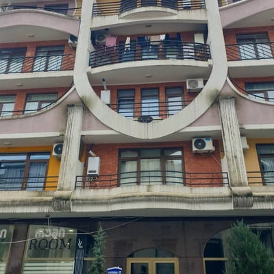 Apartamento de diseño 38m² en alquiler, Batumi, Georgia