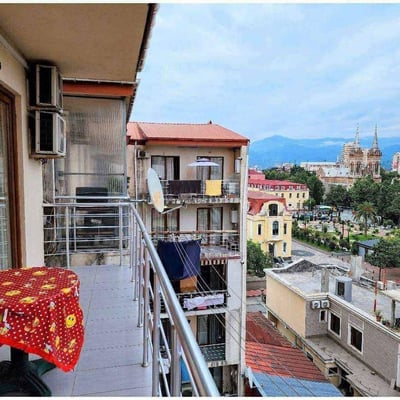 Gemütliche möblierte Wohnung 75m² zur Miete in Alt-Batumi, Georgien