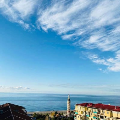 Wohnung 40m² mit schöner Aussicht zur Miete, Batumi, Georgien
