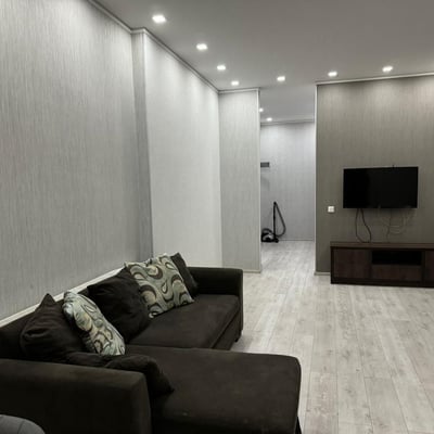 Appartement lumineux et spacieux 85m² à louer, Batoumi, Géorgie