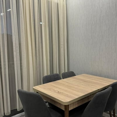 Appartement lumineux et spacieux 85m² à louer, Batoumi, Géorgie