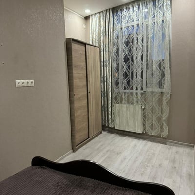 Appartement lumineux et spacieux 85m² à louer, Batoumi, Géorgie