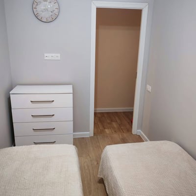Appartement moderne et lumineux avec balcon à louer, Batoumi, Géorgie