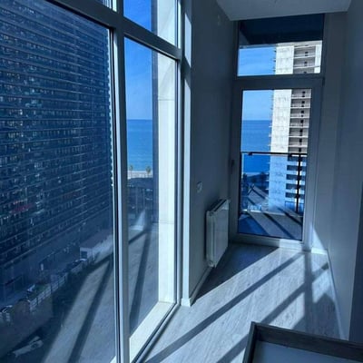 Spacious Apartment 90m² for Rent, Batumi, Georgia