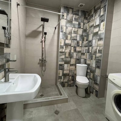 Appartement moderne 57m² à louer près du parc, Batoumi, Géorgie