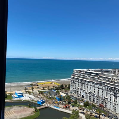 Helles Studio mit Meerblick zur Miete, Batumi, Georgien