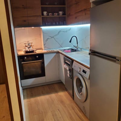 Appartement moderne et lumineux à louer, Batoumi, Géorgie
