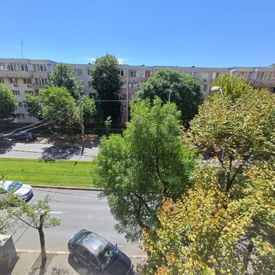 Alquiler de un acogedor apartamento de 3 habitaciones, 70 m², Rahova, Bucarest, Rumanía