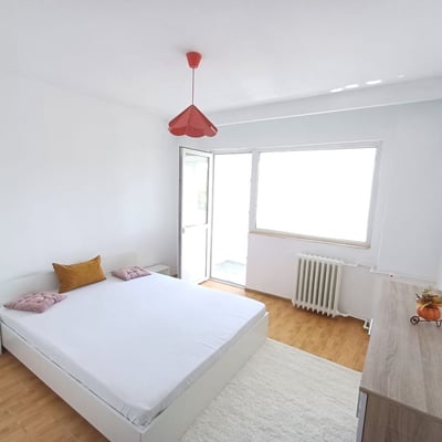 Alquiler de un acogedor apartamento de 3 habitaciones, 70 m², Rahova, Bucarest, Rumanía