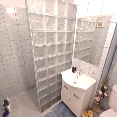 Alquiler de un acogedor apartamento de 3 habitaciones, 70 m², Rahova, Bucarest, Rumanía