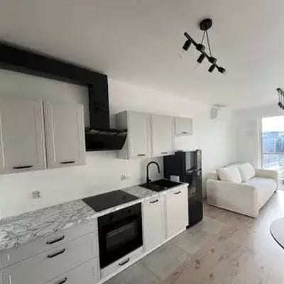 Alquiler a largo plazo apartamento de 2 habitaciones con balcón y gimnasio, Legnicka Residence, Breslavia, Polonia