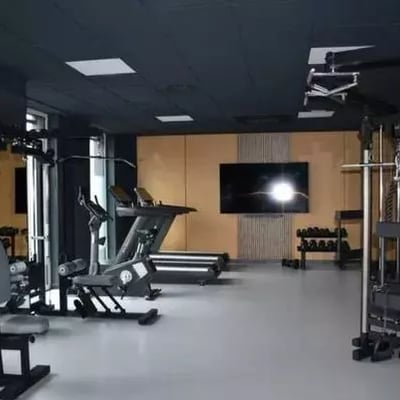 Alquiler a largo plazo apartamento de 2 habitaciones con balcón y gimnasio, Legnicka Residence, Breslavia, Polonia