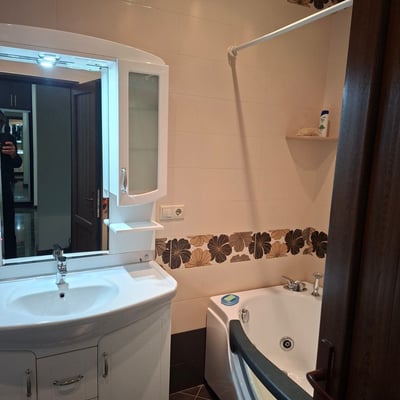 Rent of a cozy apartment 120 m² with sea view, Batumi, Georgia