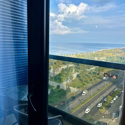 Alquiler de un nuevo apartamento de 50 m² con vista panorámica al mar, Batumi, Georgia