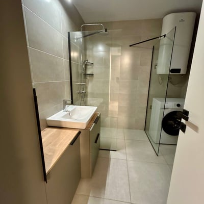 Alquiler de un nuevo apartamento de 50 m² con vista panorámica al mar, Batumi, Georgia