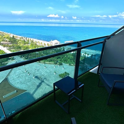 Alquiler de un estudio con vistas panorámicas al mar y al bulevar, 30 m², Batumi, Georgia