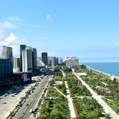 Rent of a studio apartment with panoramic sea and boulevard views, 30 m², Batumi, Georgia