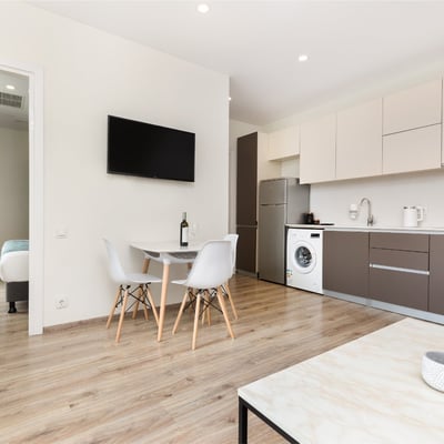 Miete einer stilvollen Wohnung mit Blick auf den Park und den See, 45 m², Batumi, Georgien