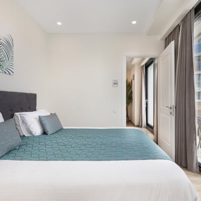 Miete einer stilvollen Wohnung mit Blick auf den Park und den See, 45 m², Batumi, Georgien