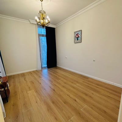 Miete eines geräumigen dreistöckigen Hauses, Makhinjauri, Batumi, Georgien