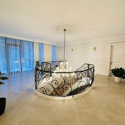 Miete eines geräumigen dreistöckigen Hauses, Makhinjauri, Batumi, Georgien