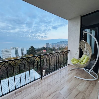 Miete eines geräumigen dreistöckigen Hauses, Makhinjauri, Batumi, Georgien