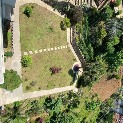 Miete eines geräumigen dreistöckigen Hauses, Makhinjauri, Batumi, Georgien