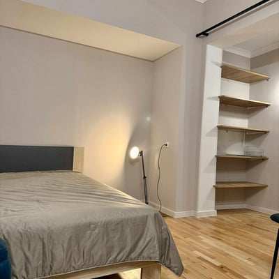 Location d’un appartement propre et cosy, 50 м², Chughureti, Tbilissi, Géorgie