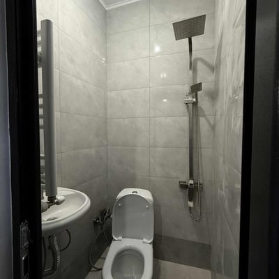 Alquiler de apartamento limpio y acogedor, 50 м², Chughureti, Tbilisi, Georgia