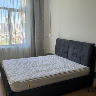 Location d’un appartement moderne et spacieux, 100 м², Vake, Tbilissi, Géorgie