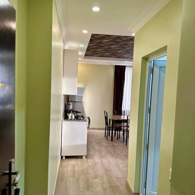 Zu vermieten: Helles 44 m² Apartment in Meeresnähe, Batumi, Georgien