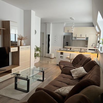 Cozy apartment with panoramic mountain view and terrace for rent, Râșnov, Brașov, Romania