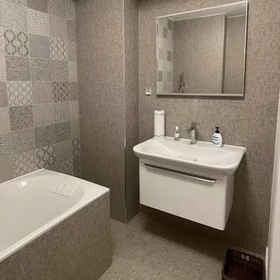 Долгосрочная аренда 2-комнатной квартиры, 65 м², в Брашове, Румыния