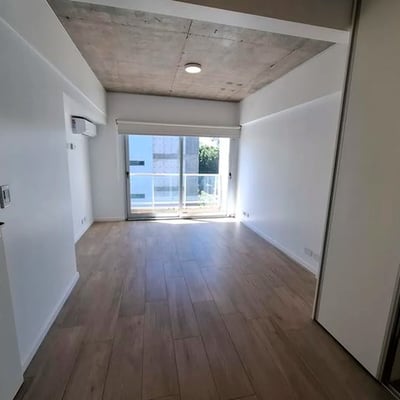 Alquiler de amplio y luminoso apartamento, Buenos Aires, Argentina