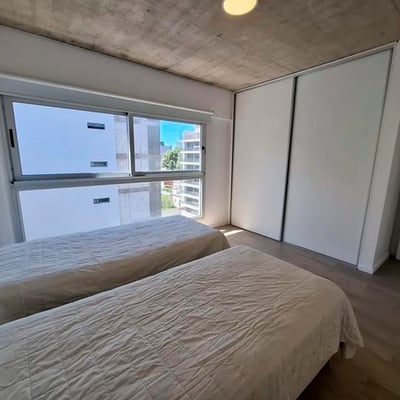 Alquiler de amplio y luminoso apartamento, Buenos Aires, Argentina