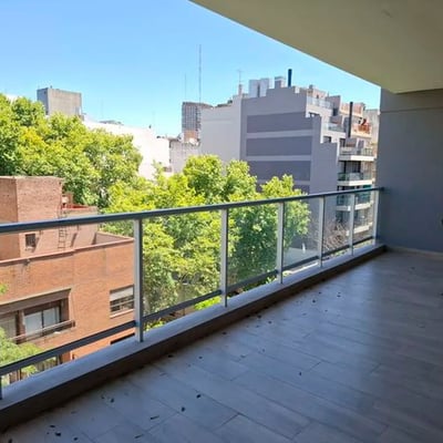 Alquiler de amplio y luminoso apartamento, Buenos Aires, Argentina