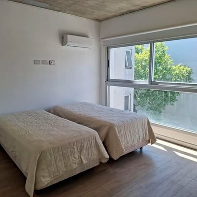 Alquiler de amplio y luminoso apartamento, Buenos Aires, Argentina