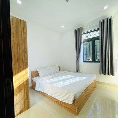Vermietung einer neuen, möblierten Wohnung mit Flussblick, Da Nang, Vietnam