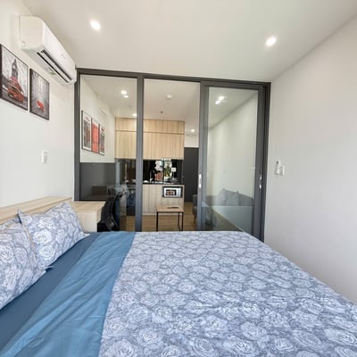 Rent a modern, furnished apartment near the beach, Da Nang, Vietnam
