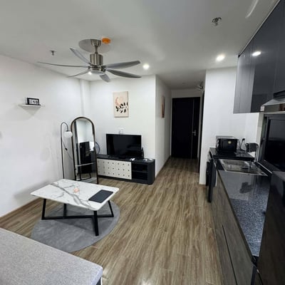 Rent a bright, furnished apartment, Ngu Hanh Son, Da Nang, Vietnam