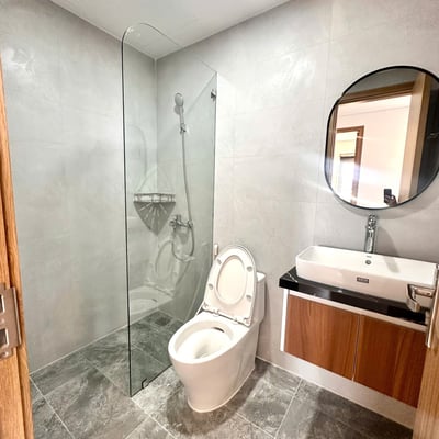 Rent of a modern, spacious 2-bedroom apartment near the beach, Da Nang, Vietnam