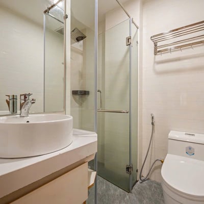 Rent a modern, furnished apartment near the beach, Da Nang, Vietnam