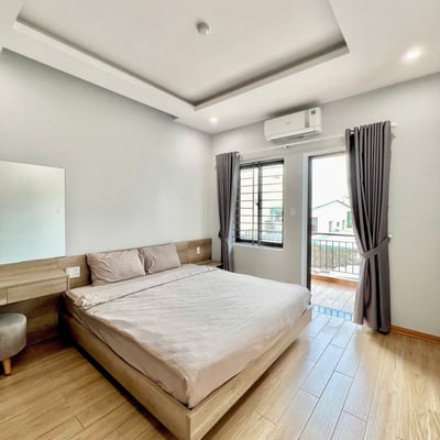 Rent a stylish, furnished apartment near the beach, Son Tra, Da Nang, Vietnam