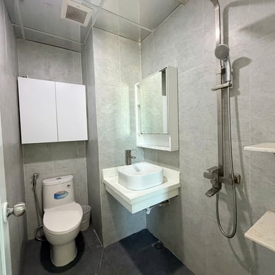 Se alquila apartamento nuevo y moderno cerca de la playa, Da Nang