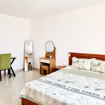 Cozy, furnished apartment for rent near the beach, Da Nang
