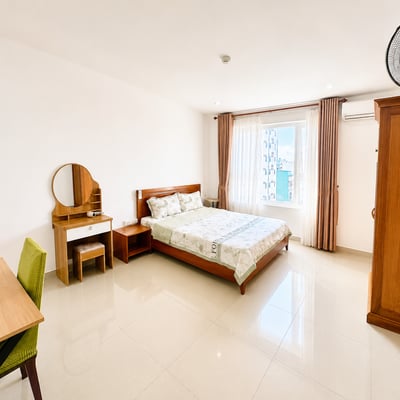 Cozy, furnished apartment for rent near the beach, Da Nang