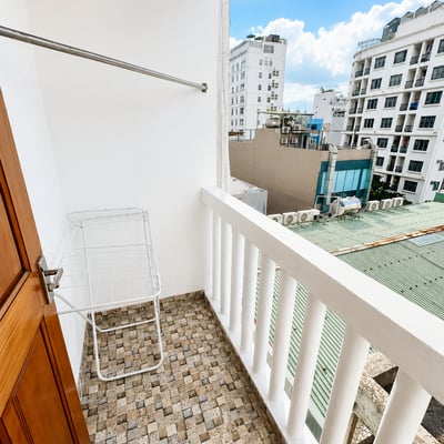 Cozy, furnished apartment for rent near the beach, Da Nang