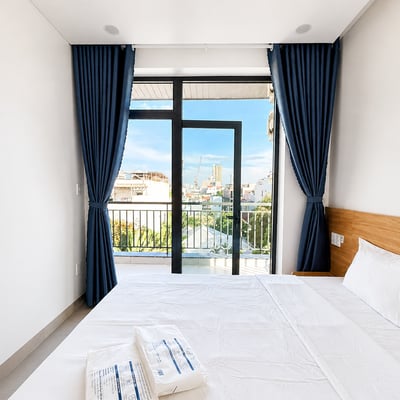 Appartement moderne et meublé à louer avec piscine sur le toit, Da Nang