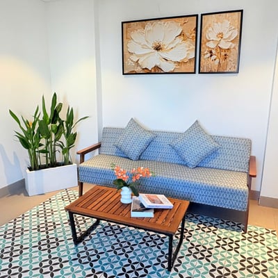 Bright Elegant Apartment for Rent Near the Beach, Da Nang, Vietnam